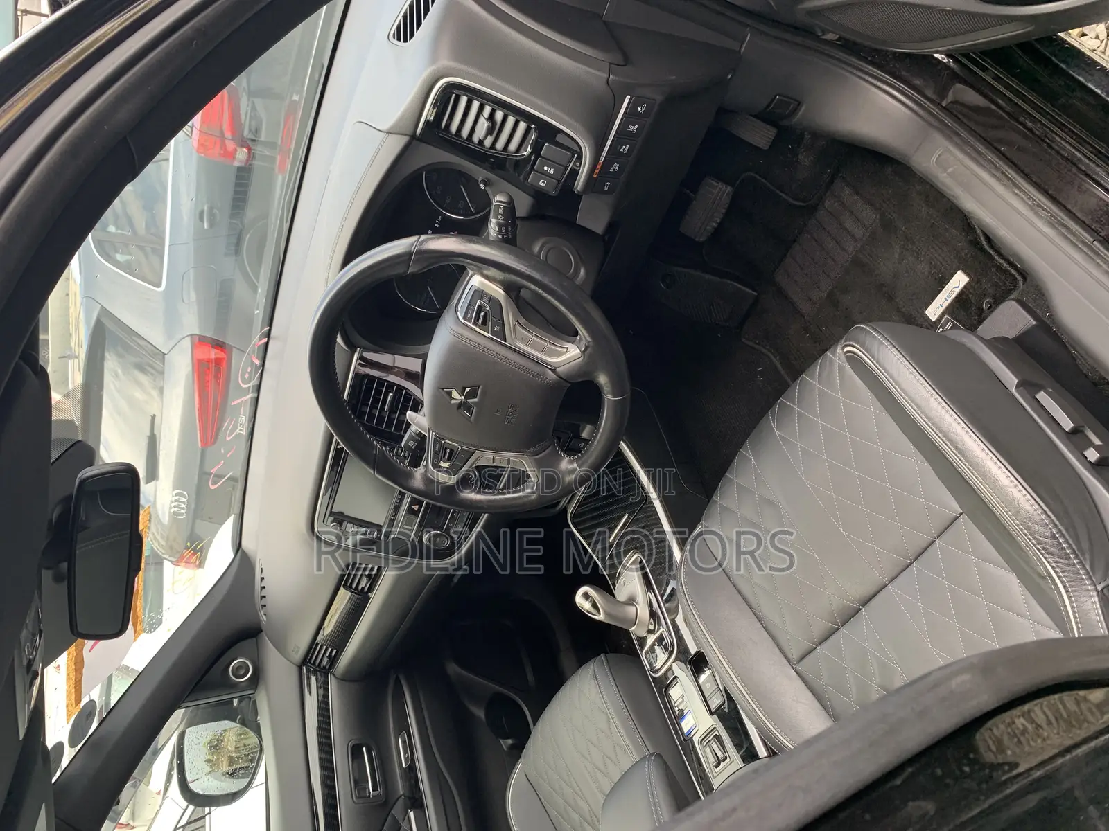 Mitsubishi Outlander 2.0 PHEV AWD 2018 Black