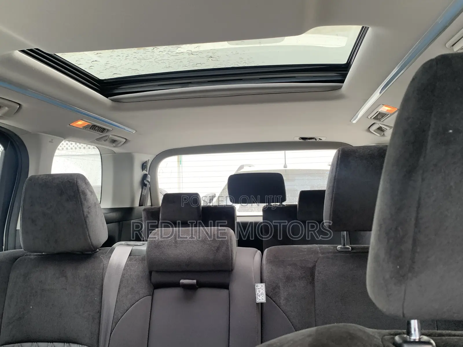Toyota Alphard 2.5 Petrol AWD 2018 Pearl