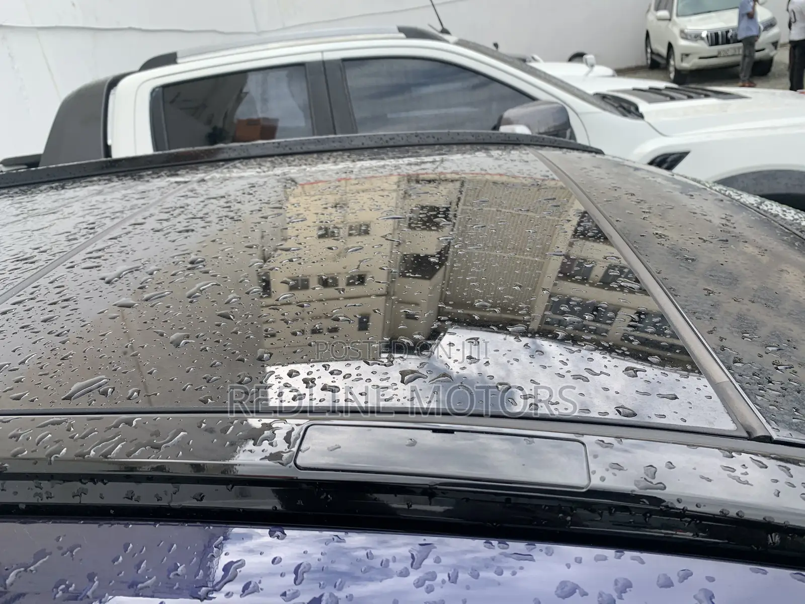 Toyota RAV4 Hybrid 2020 Blue