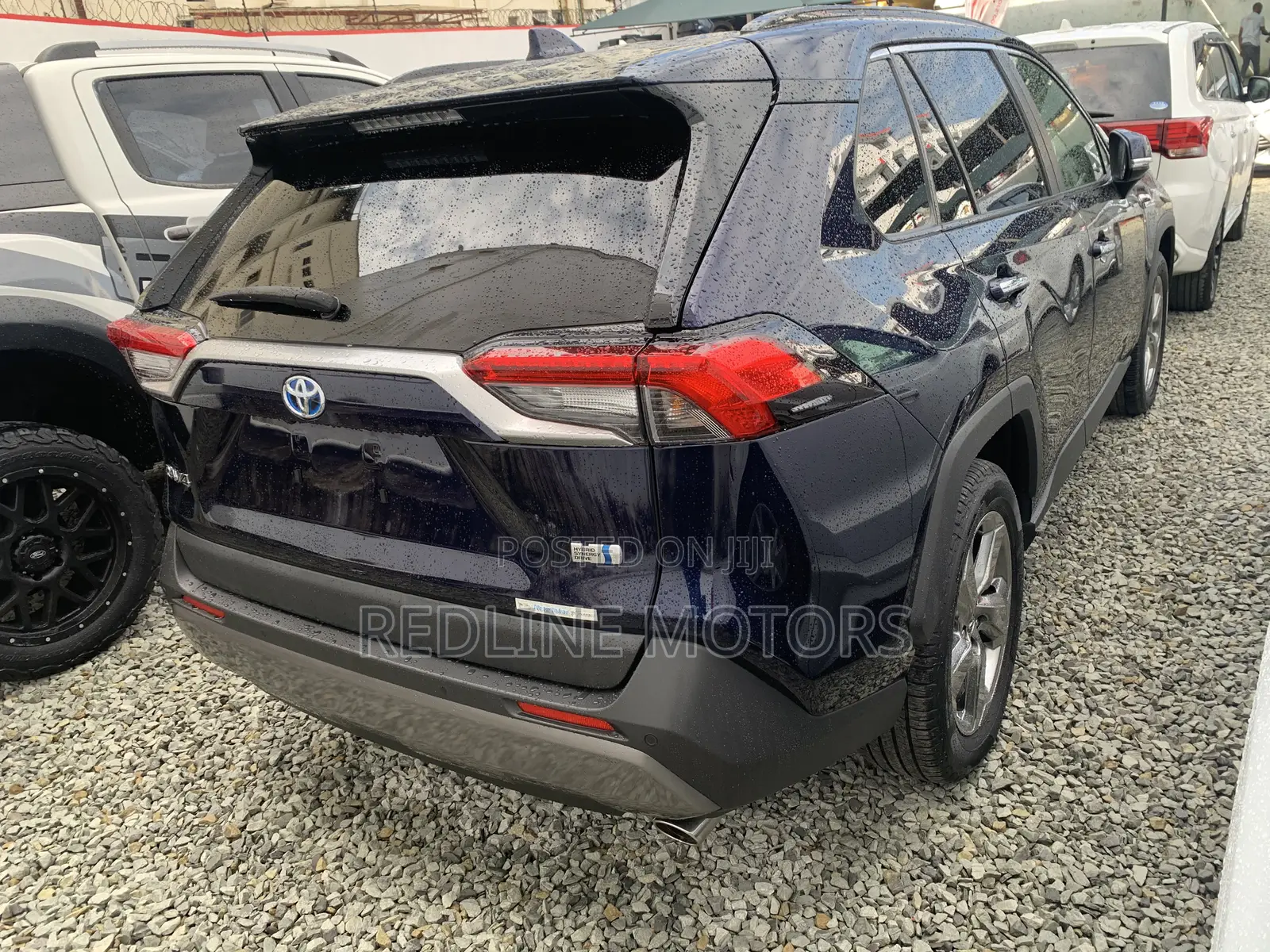 Toyota RAV4 Hybrid 2020 Blue