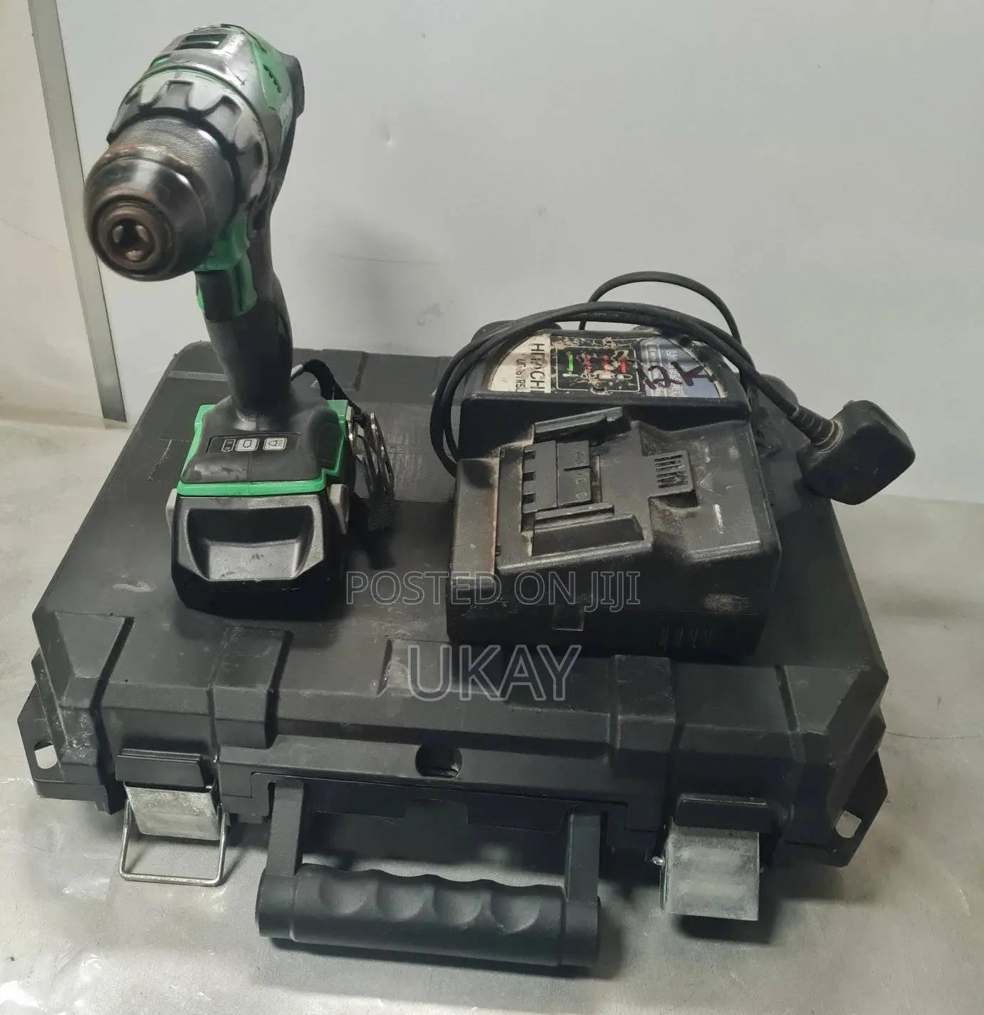 Hitachi Dv 18dsl Cordless Drill.