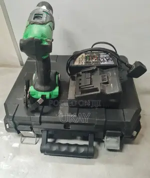 Hitachi Dv 18dsl Cordless Drill.