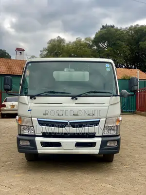 Selling Mitsubishi Canter Long Chassis
