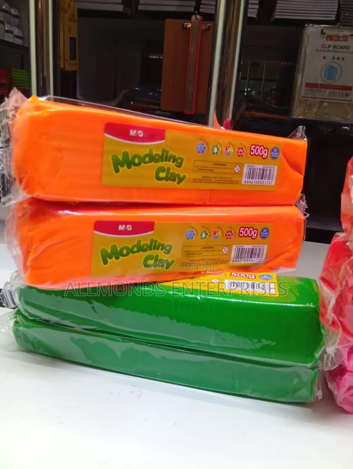 M G Modeling Clay/Plasticine 500g