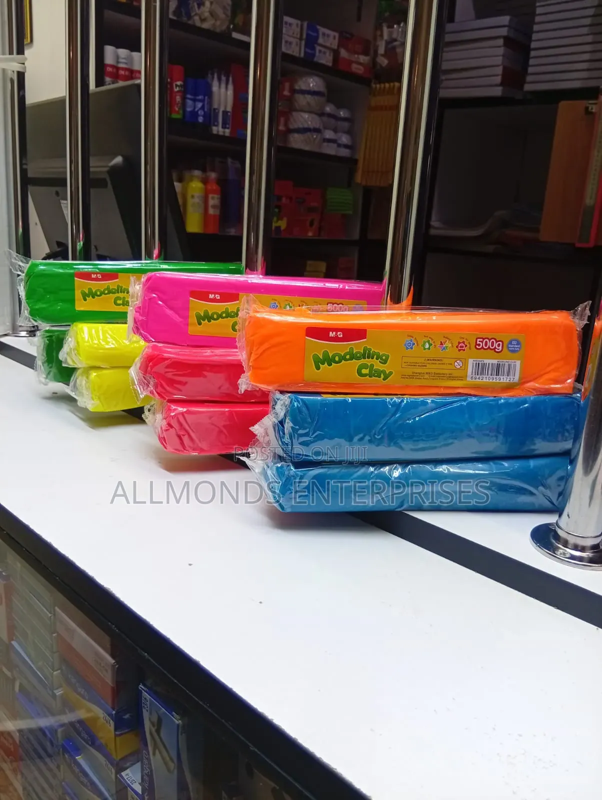 M G Modeling Clay/Plasticine 500g