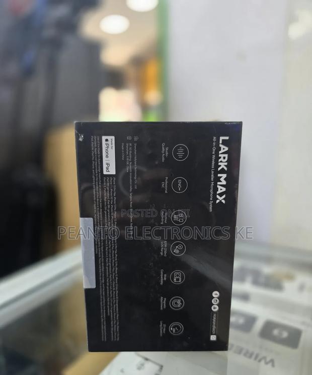 Hollyland Lark Max Duo 2-Person Wireless Microphone System - thumbnail 2