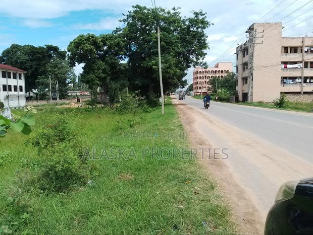 1/8 Acre Prime Plot for Sale in Utange Barawa - thumbnail 4