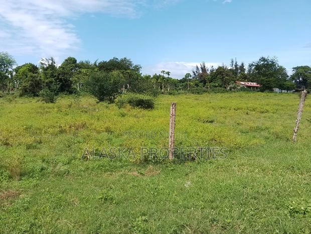 40by80 Prime Plot for Sale in Utange - thumbnail 4