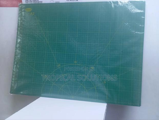 A2 Cutting Matt Available// A2 Cutting Matt - thumbnail 2