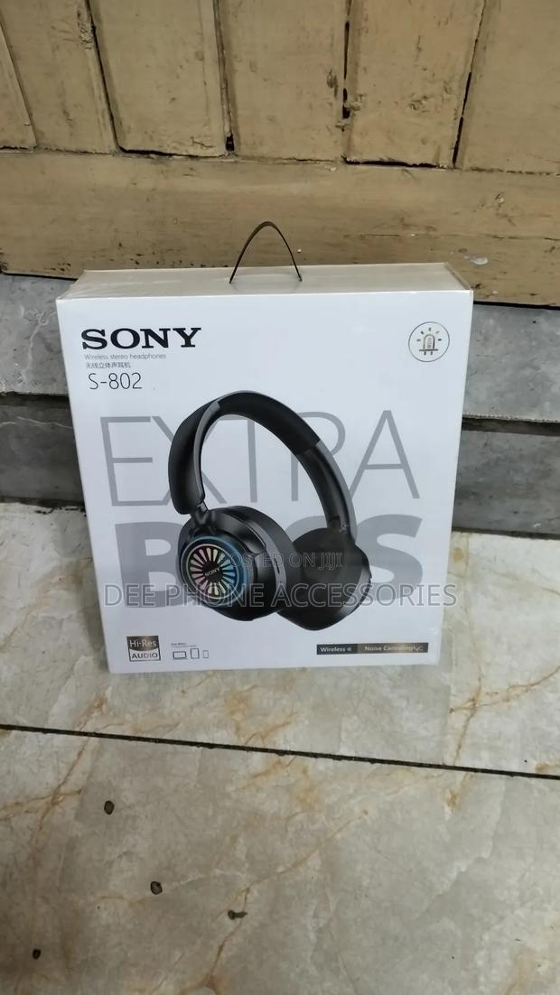 Sony S 802 Extra Bass Wireless Headphones