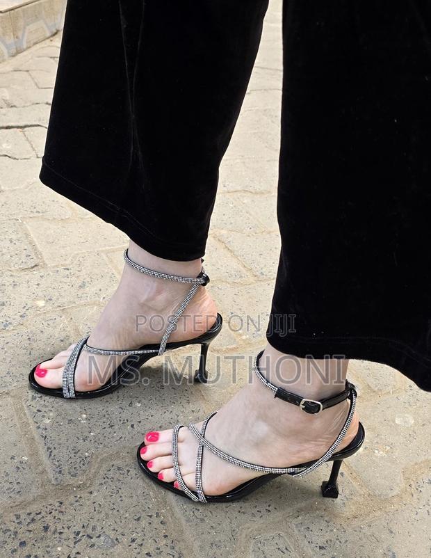 Rhinestone Low Open Heels  Sizes: 37,38,39,40,41 - main view