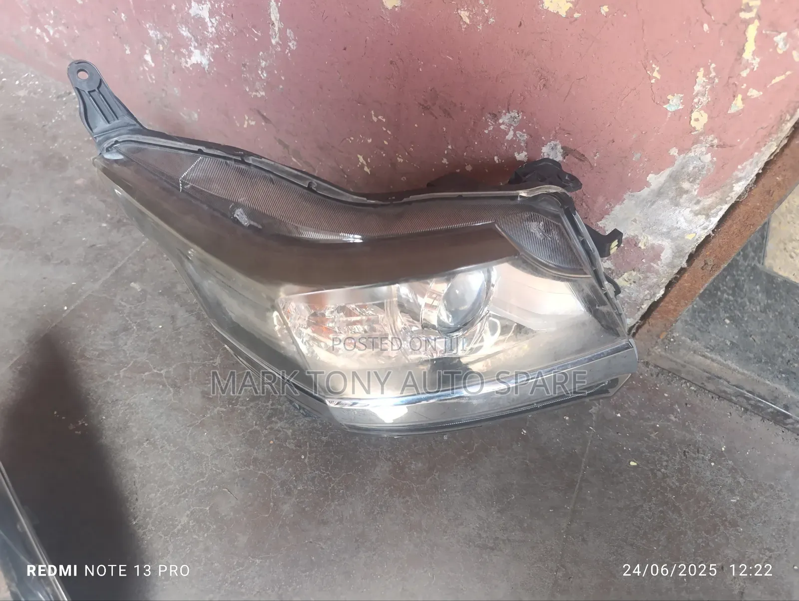 Honda N Wagon Headlight Zenon 2014