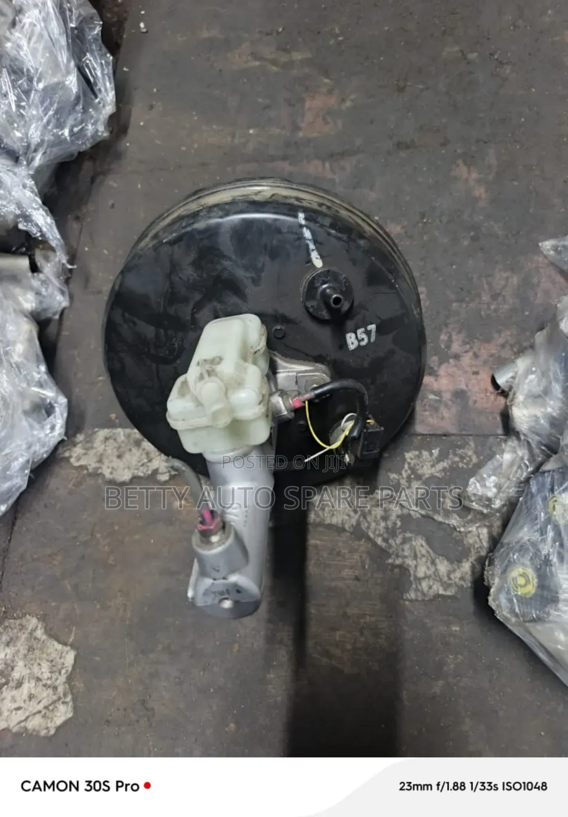 Toyota Isis Old Model Brake Booster