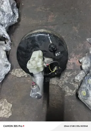 Toyota Isis Old Model Brake Booster