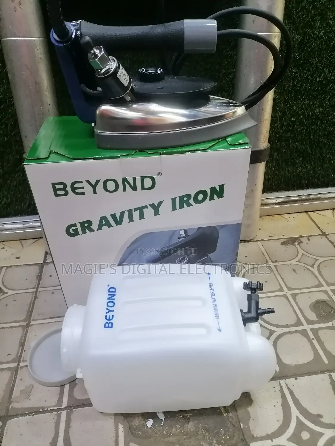 Most Appropriate Gravity Steam Iron Box
