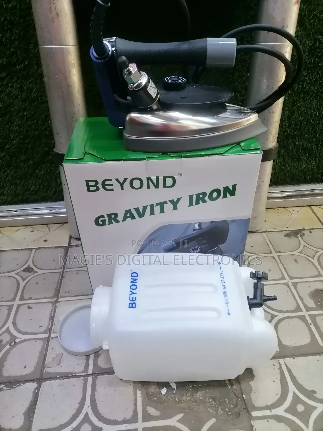 Most Suitable Gravity Steam Iron Box