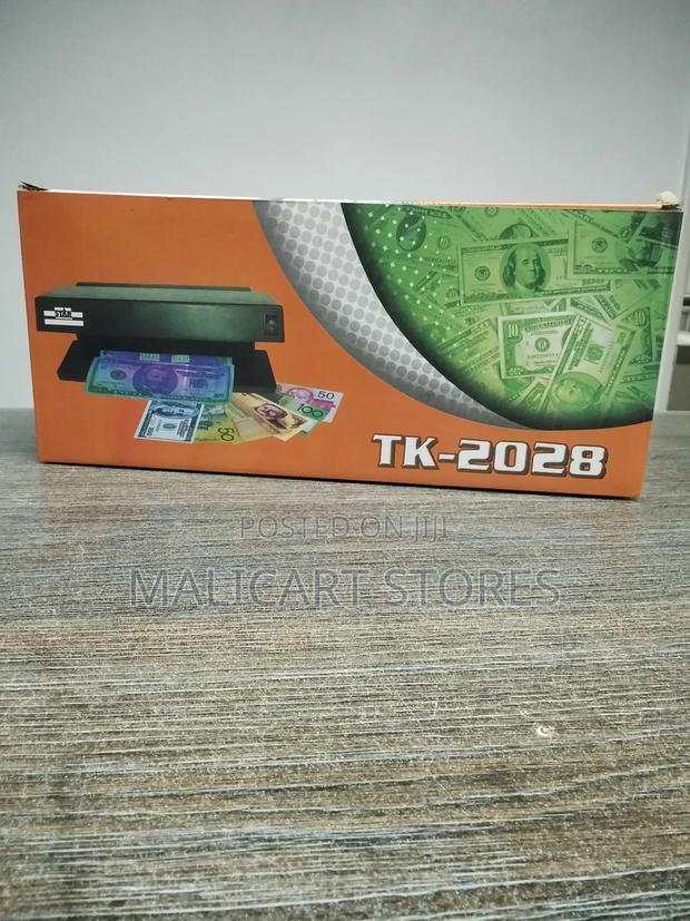 Tk-2028 Money Detector - main view