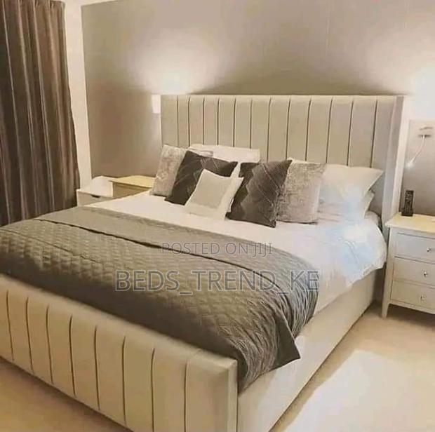 Cream White 6 by 6 Chester Bed