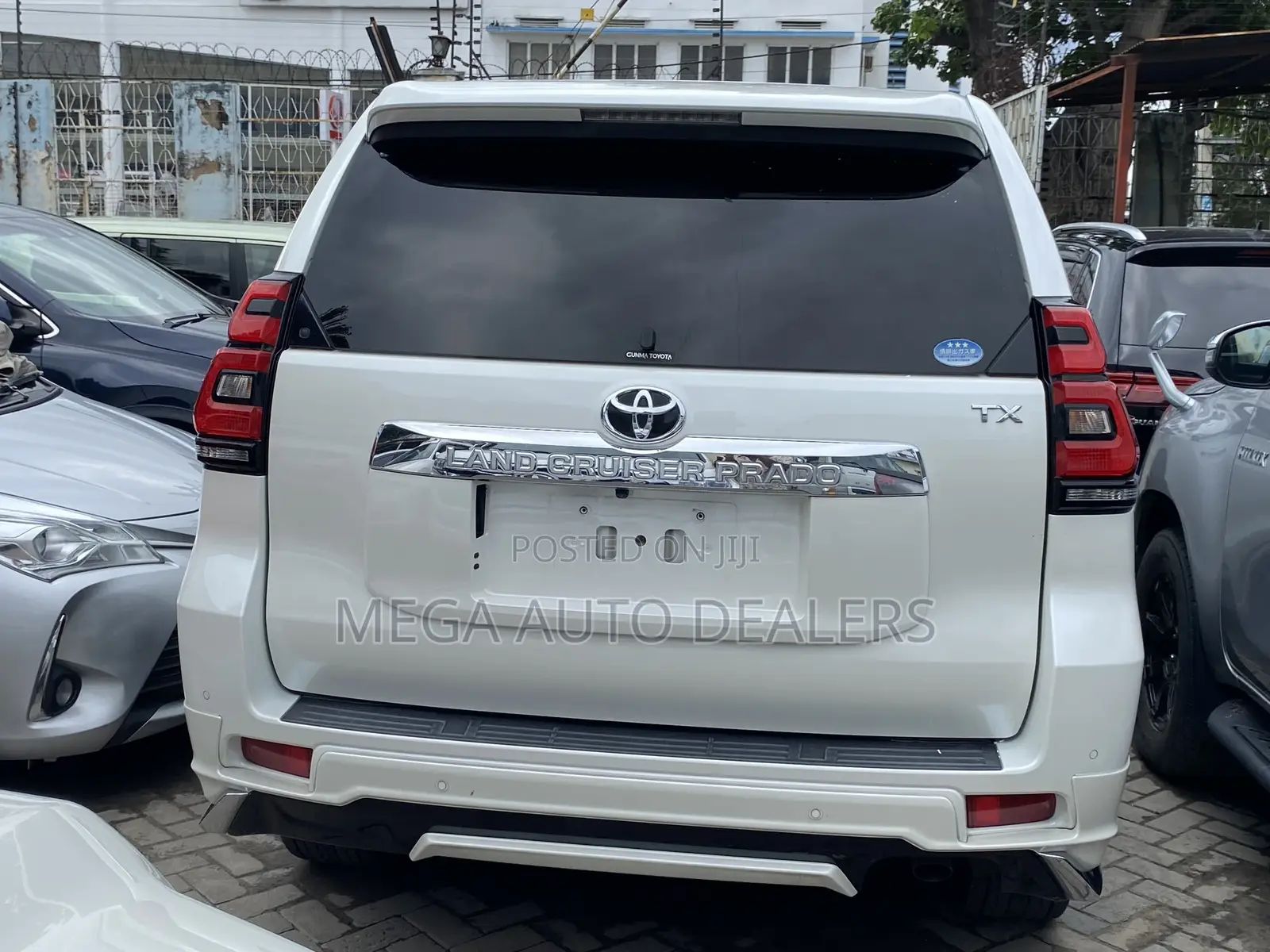 Toyota Land Cruiser Prado 2018 White
