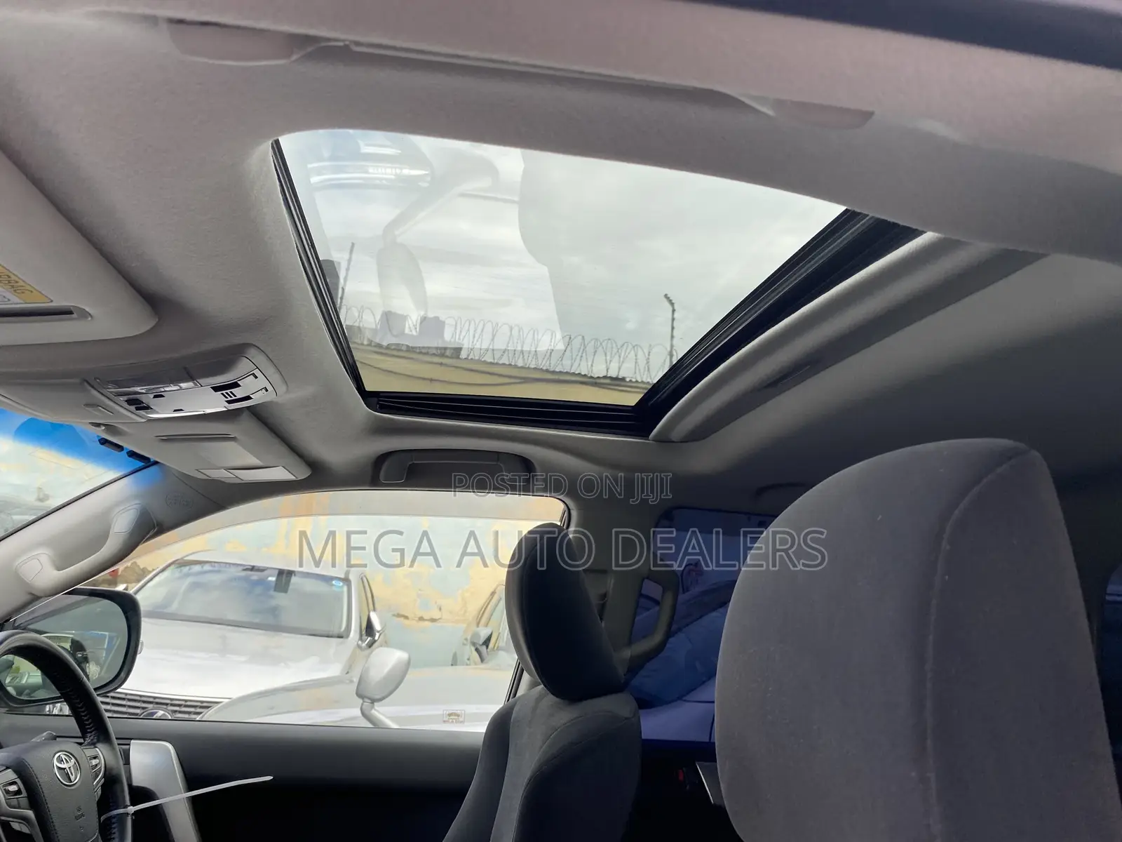 Toyota Land Cruiser Prado 2018 White