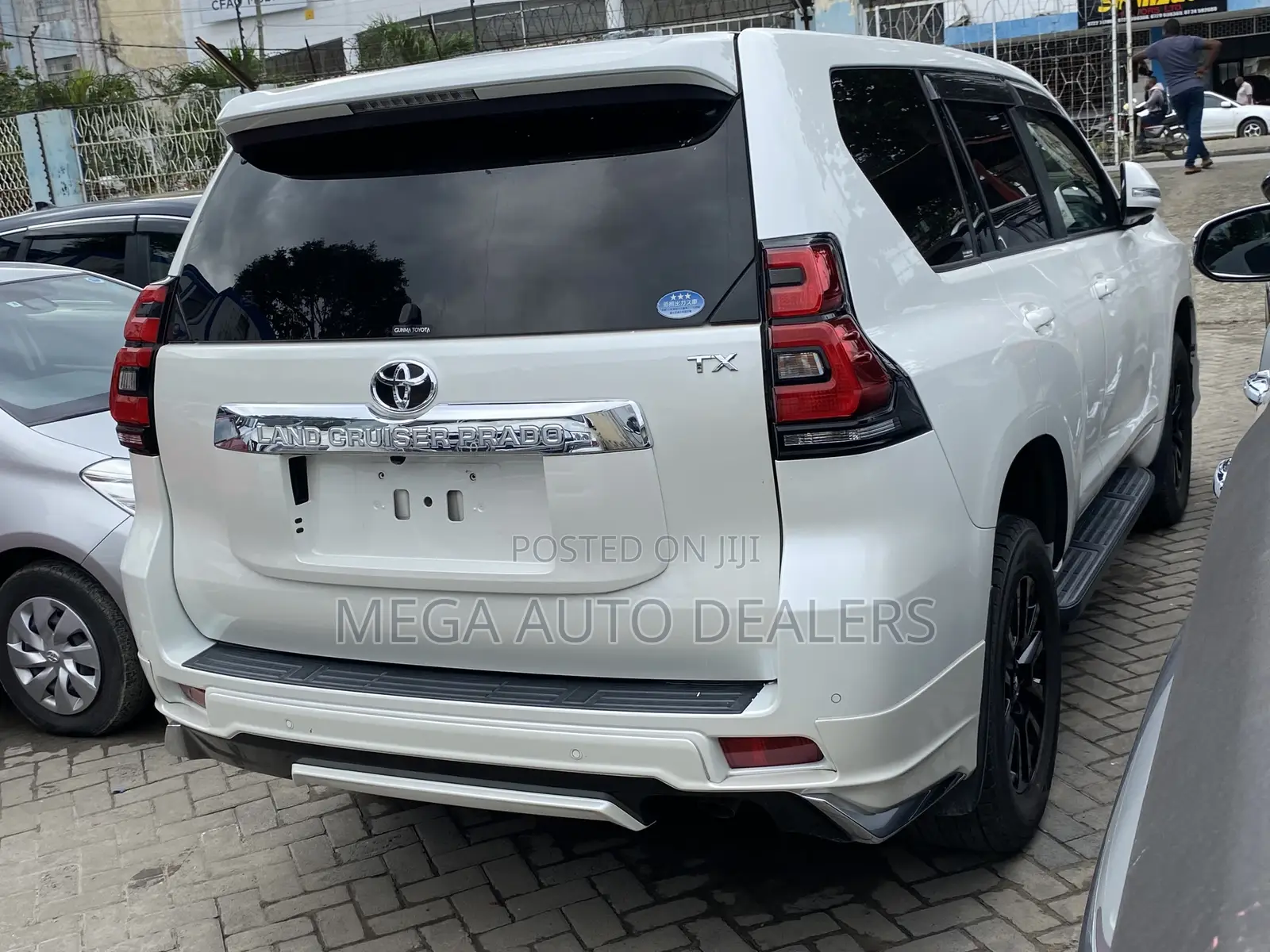 Toyota Land Cruiser Prado 2018 White