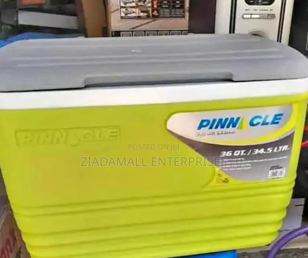 Pacific 32-Litre Cooler Box – Built for Adventure - main view