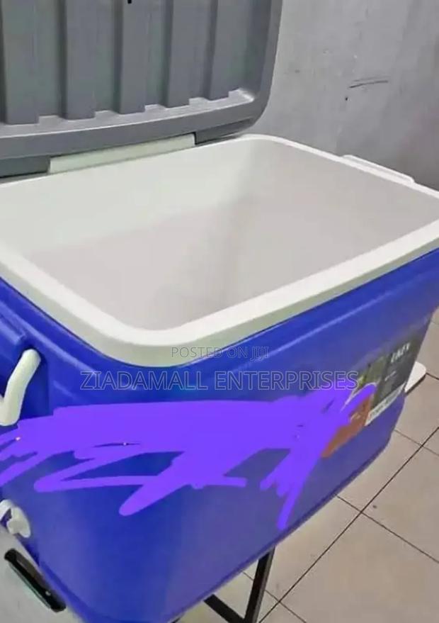 32l Pacific Cooler – Your Go-to Chill Companion