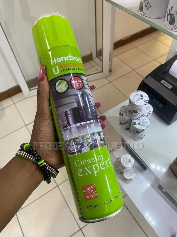 "Deep Clean Made Easy: Handboss Universal Cleaning Agent