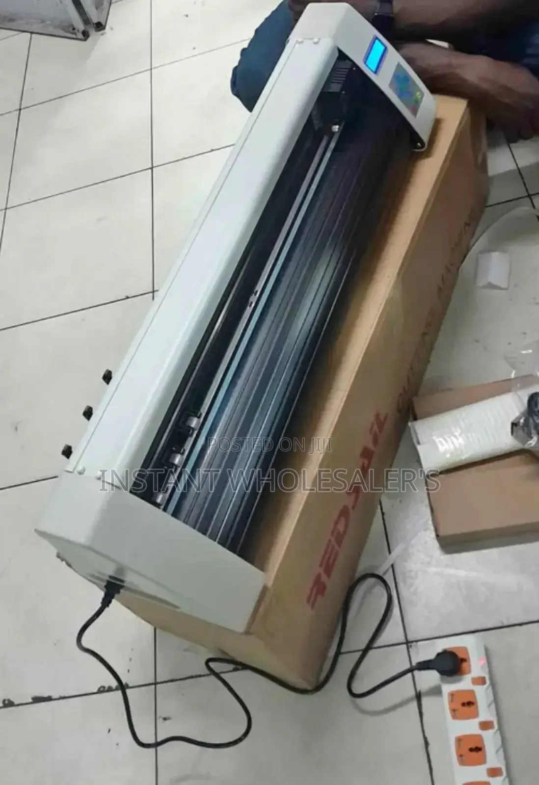 2 Ft Redsail Plotter Cutting Machine