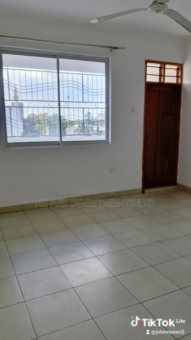3bdrm Block of Flats in Stadium, Tononoka for rent