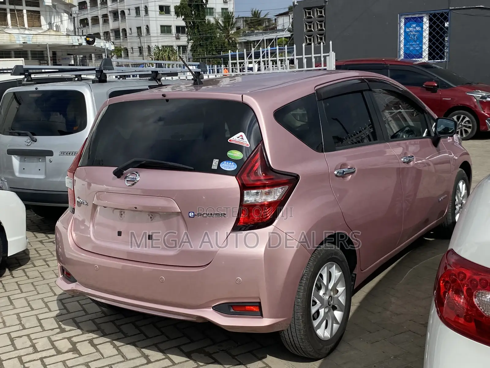 Nissan Note 2018 Pink