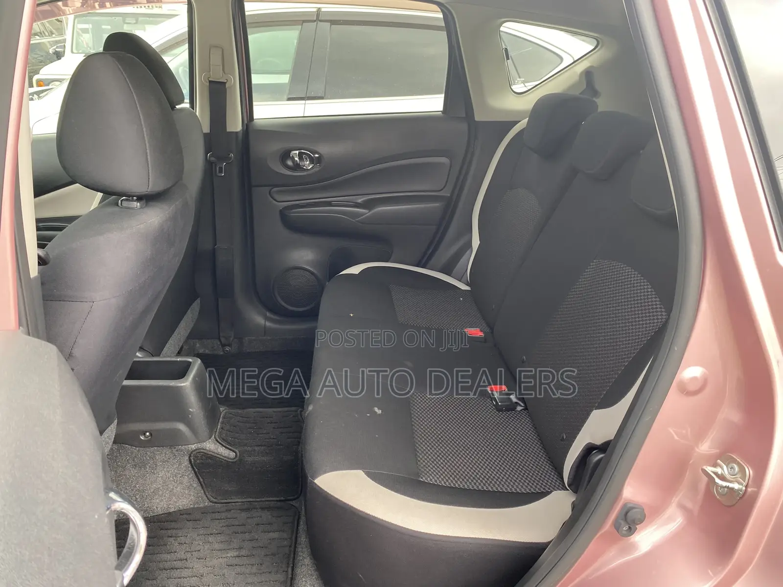 Nissan Note 2018 Pink
