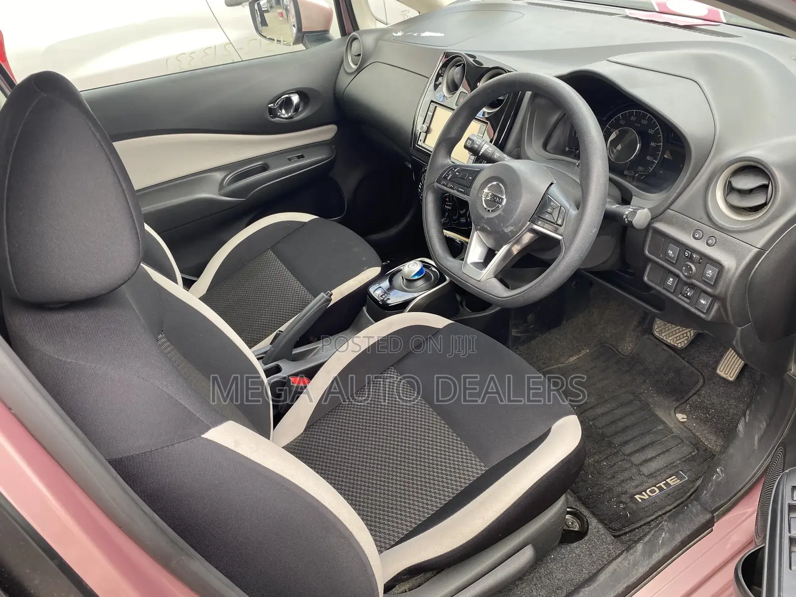 Nissan Note 2018 Pink