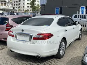 Nissan Cima 2018 White
