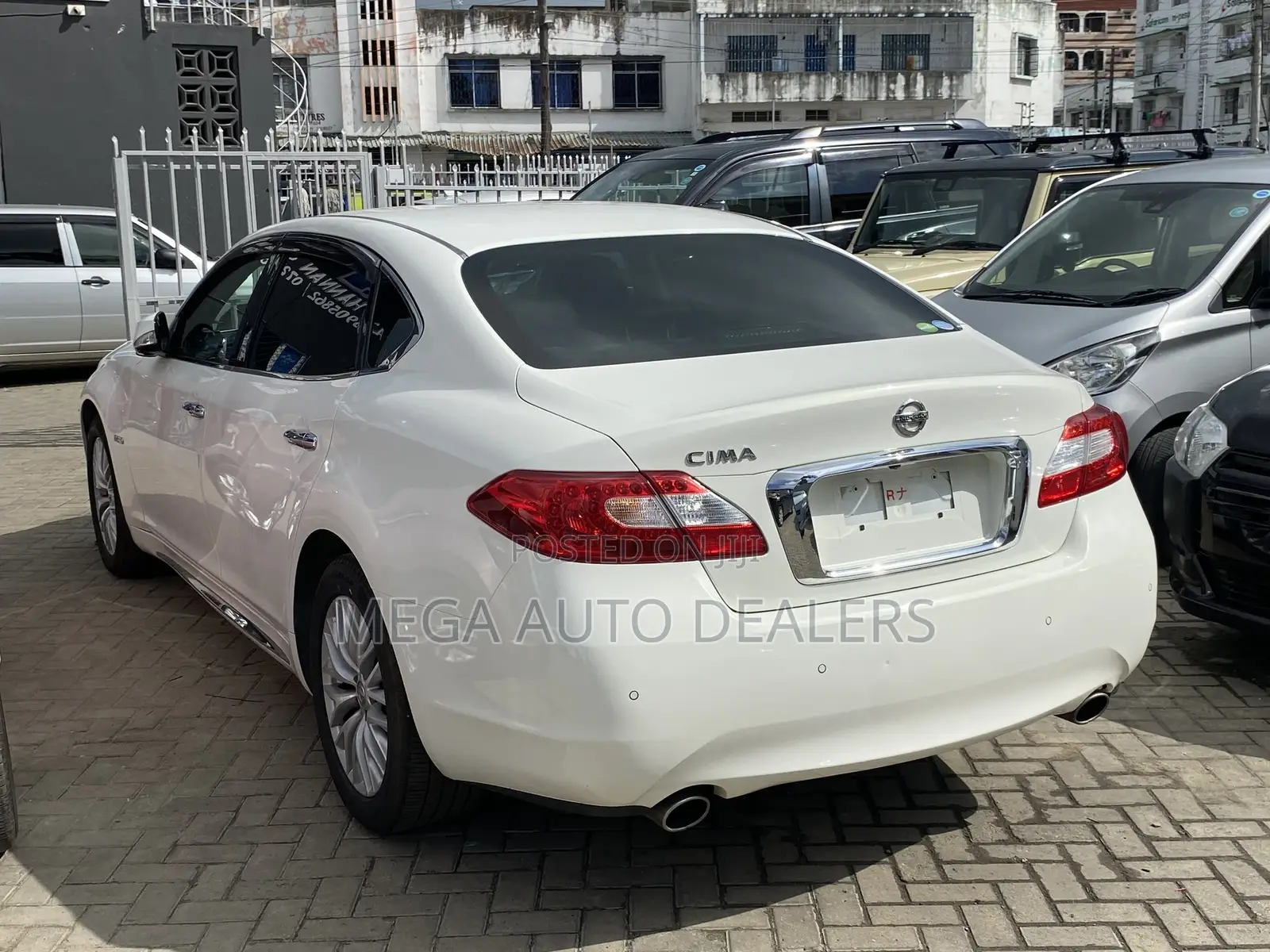 Nissan Cima 2018 White