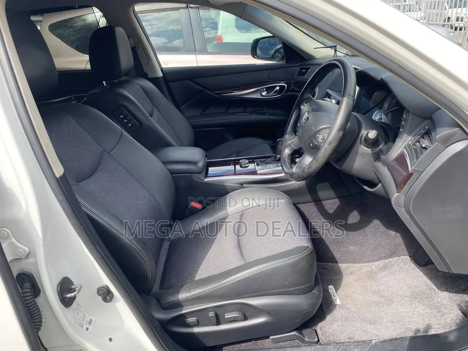 Nissan Cima 2018 White