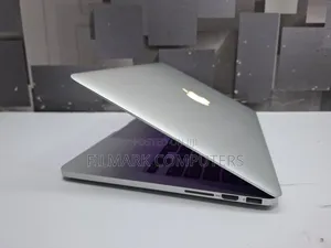 Laptop Apple MacBook Pro 8GB Intel Core i5 SSD 256GB