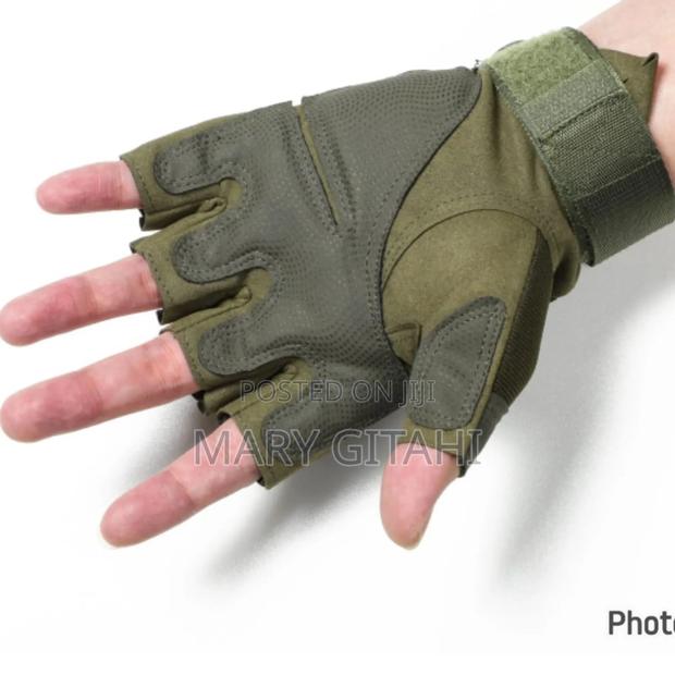 Good Quality Gym Gloves - main view