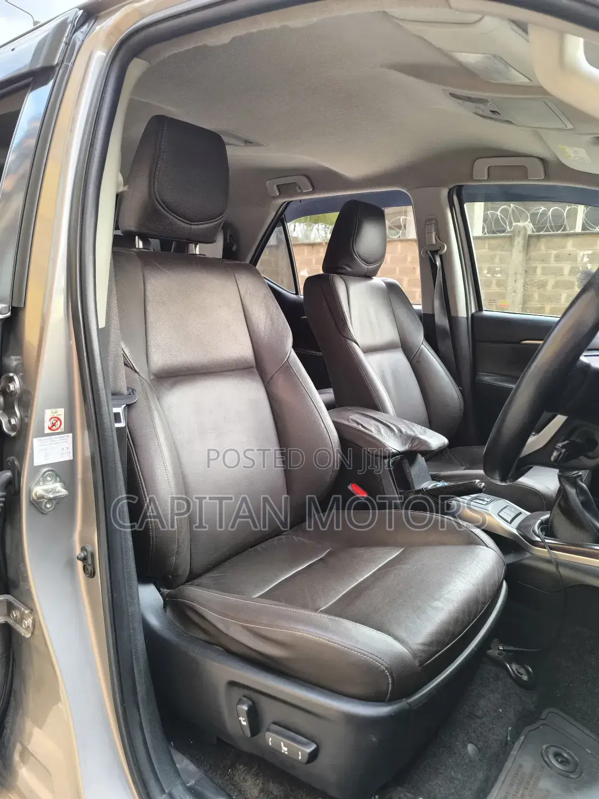 Toyota Fortuner 2.8 D AWD 2017 Gold