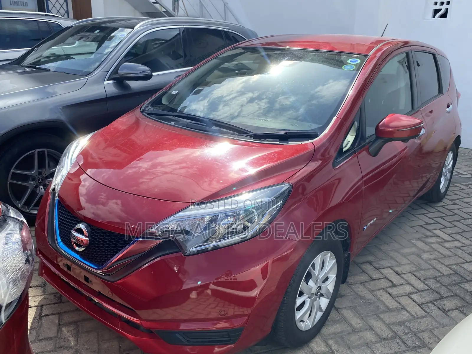 Nissan Note 2018 Red