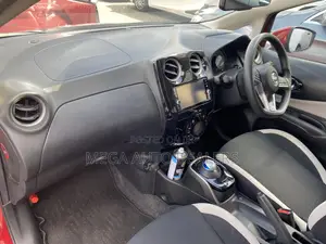 Nissan Note 2018 Red