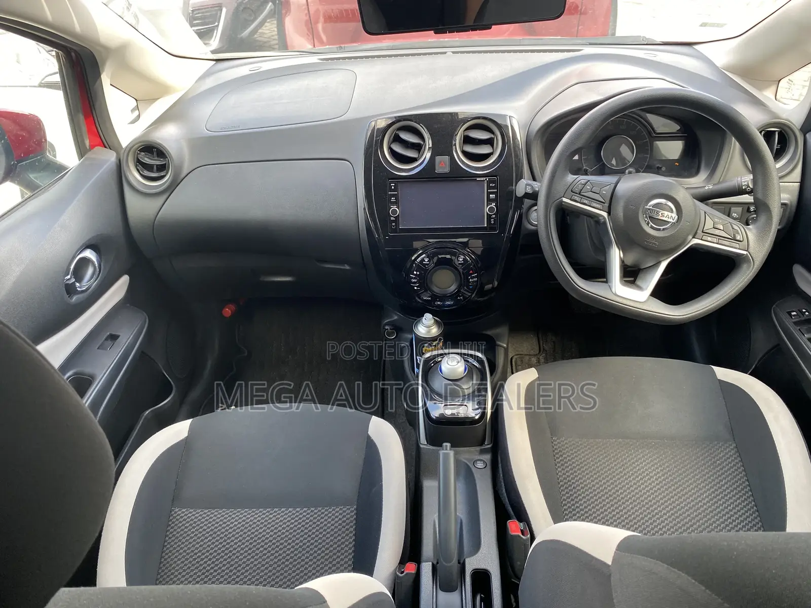 Nissan Note 2018 Red