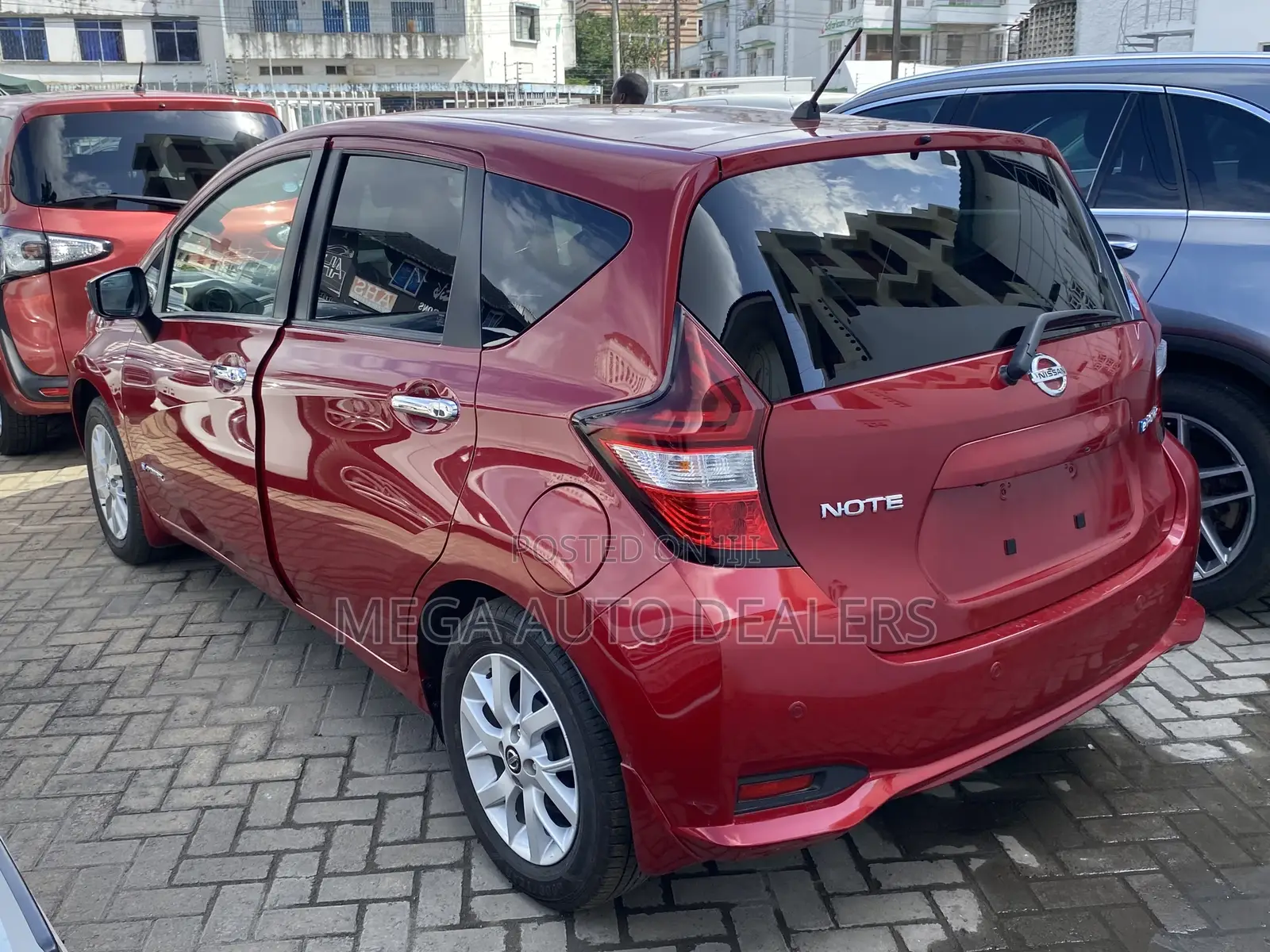 Nissan Note 2018 Red