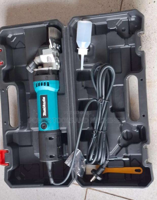 Electric Makita Wool Shear/ Sheep Wool Clipper - main view