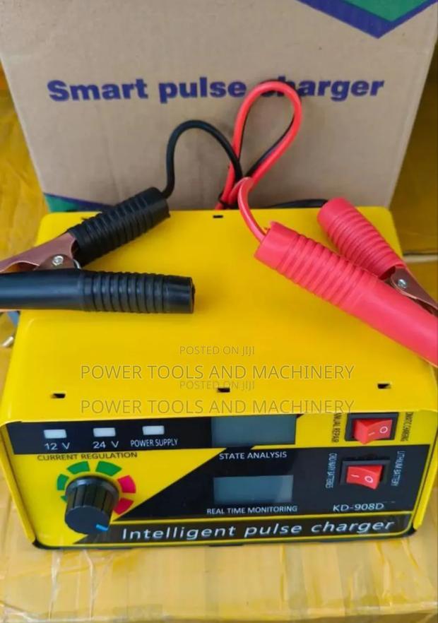 Intelligent Smart Battery Charger 12/24v - main view