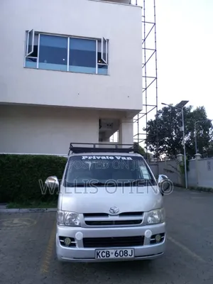 Toyota Hiace 7l Van for Hire