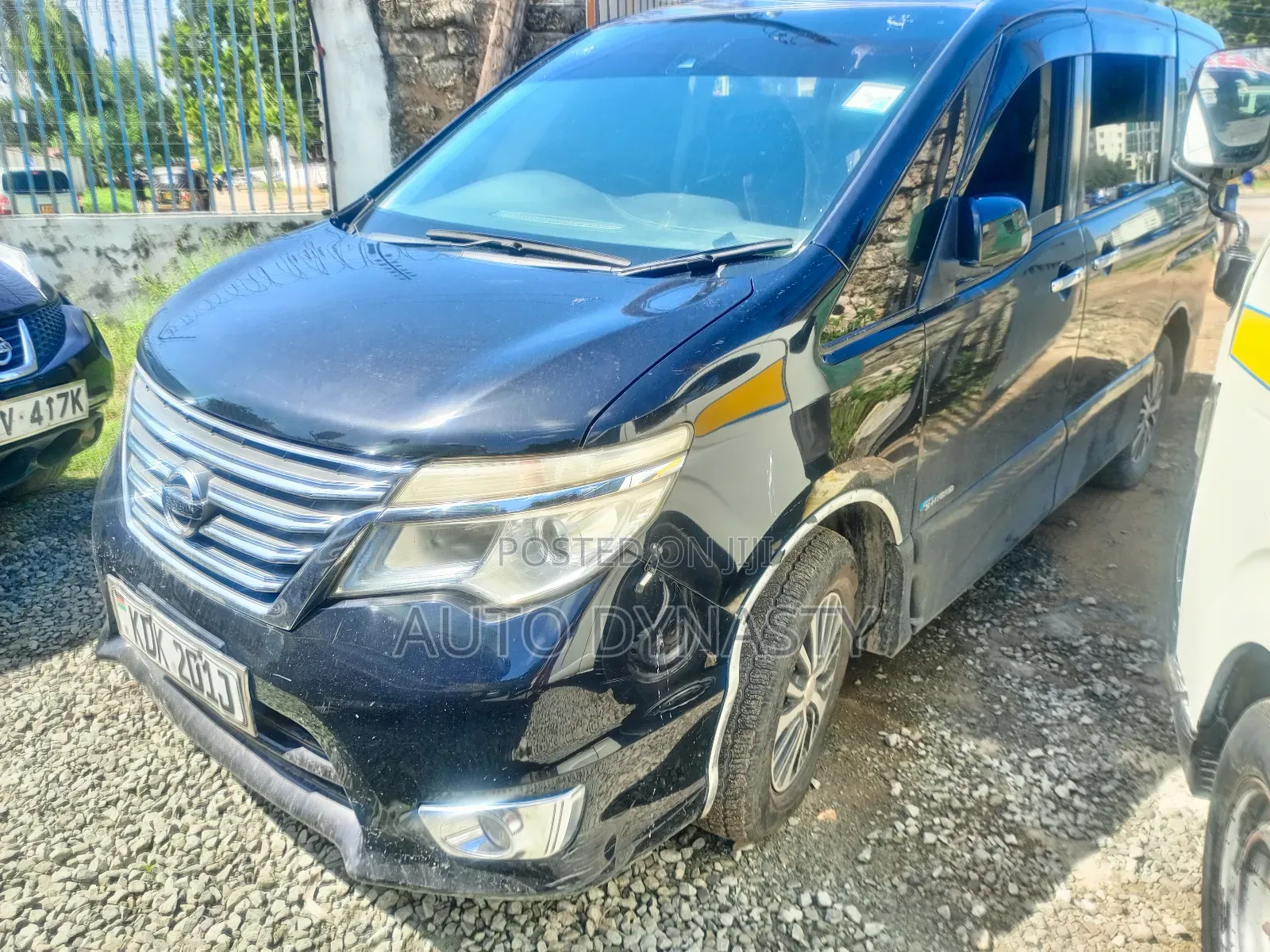 Nissan Serena 2013 Black