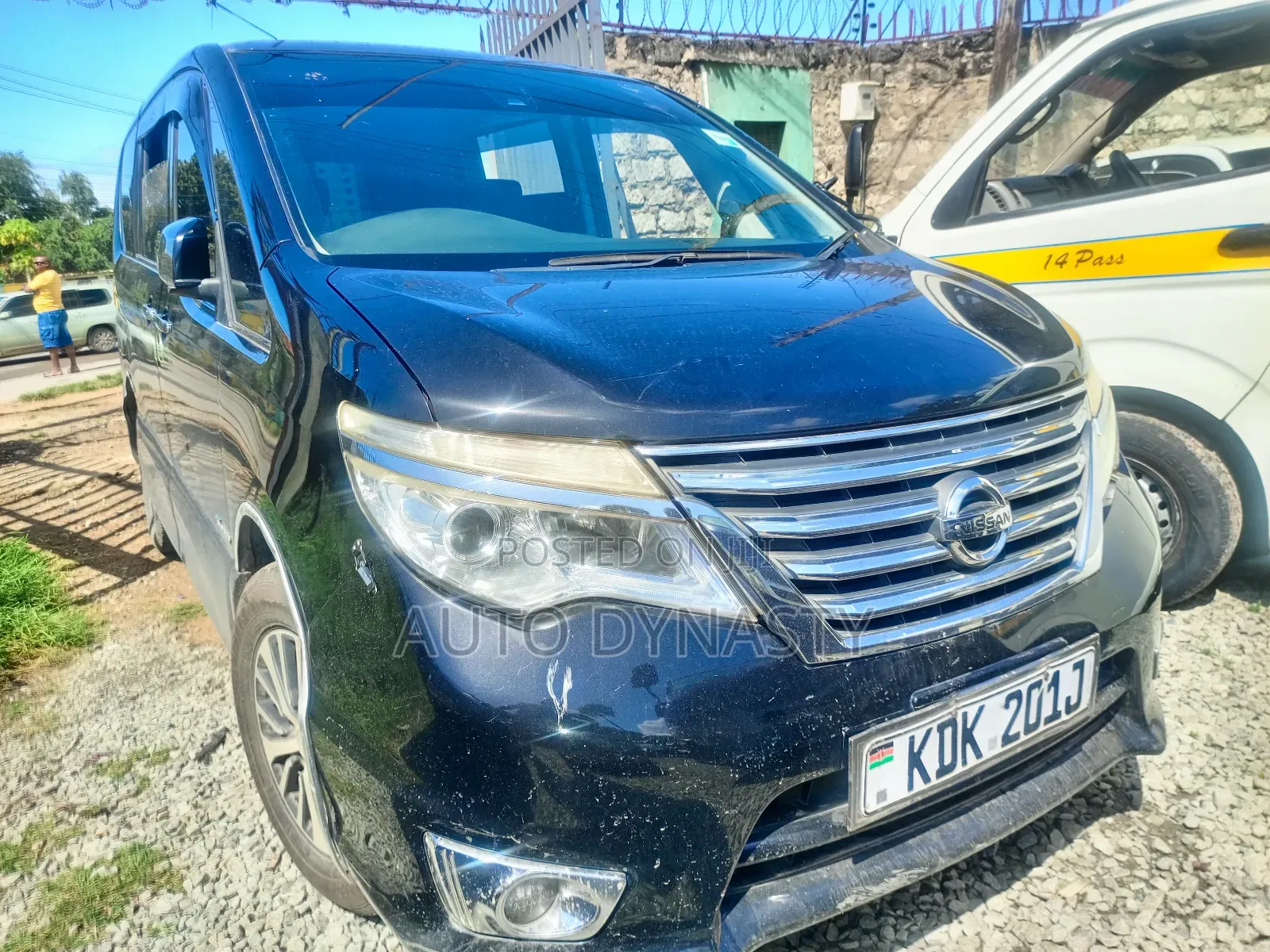 Nissan Serena 2013 Black