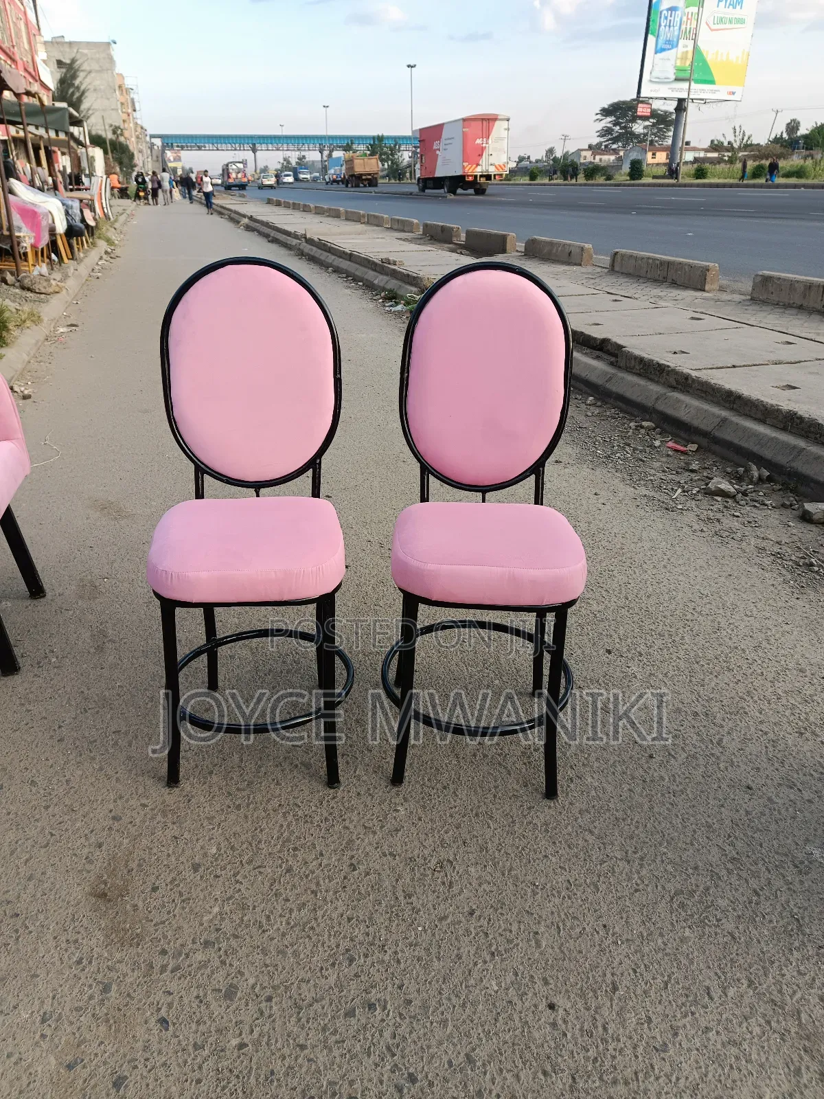 Manicure Techinician Seat, Baby Pink 