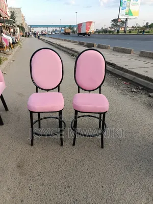 Manicure Techinician Seat, Baby Pink 